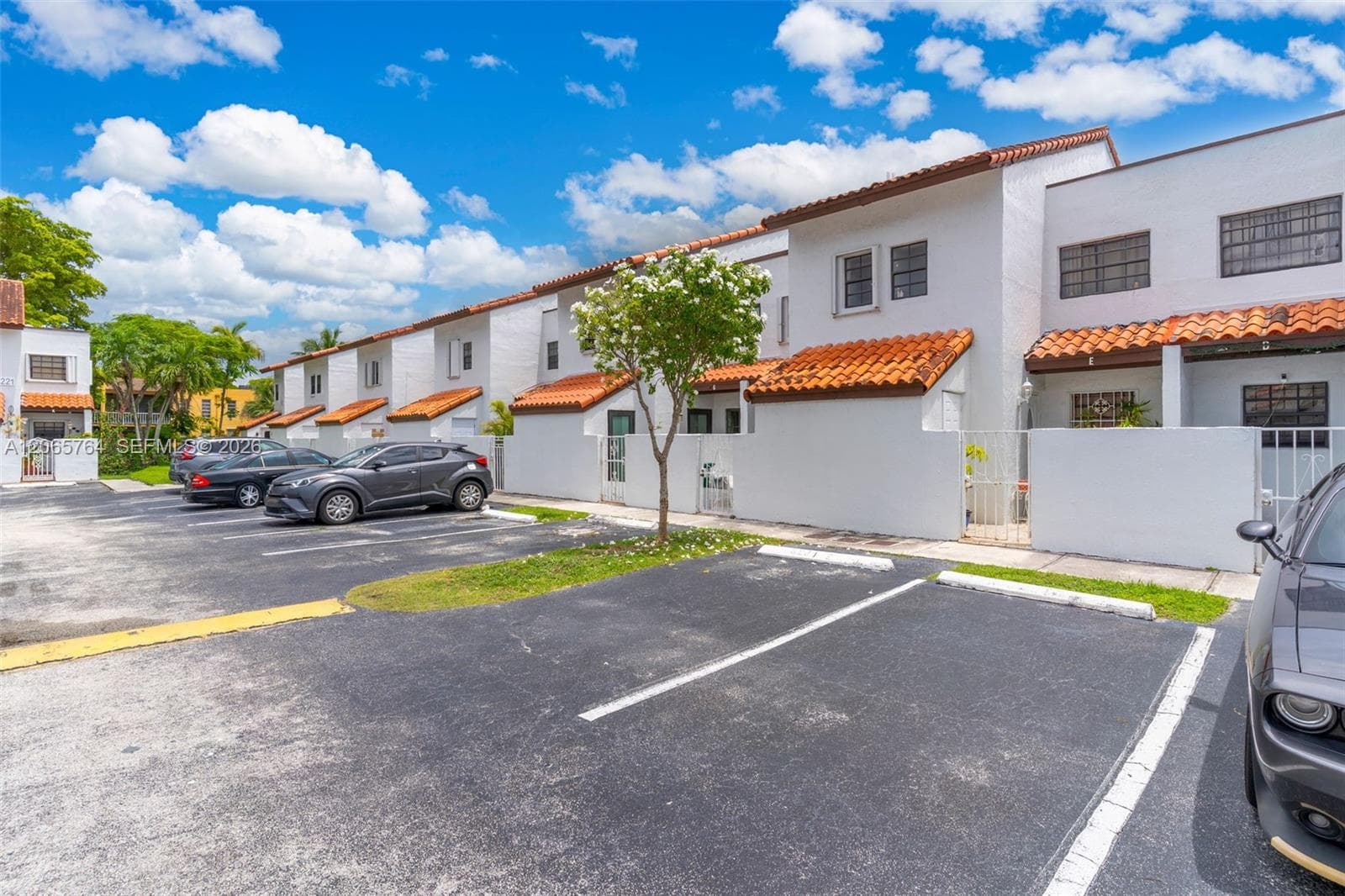 Townhouse at 6231 SW 138th Ct, Miami — photo 2