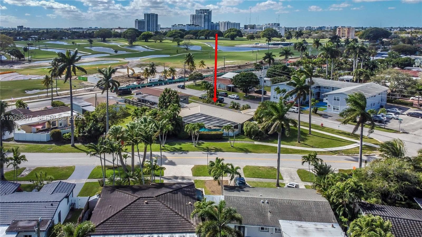 Single-family home at 910 N 14th Ct, Hollywood, FL