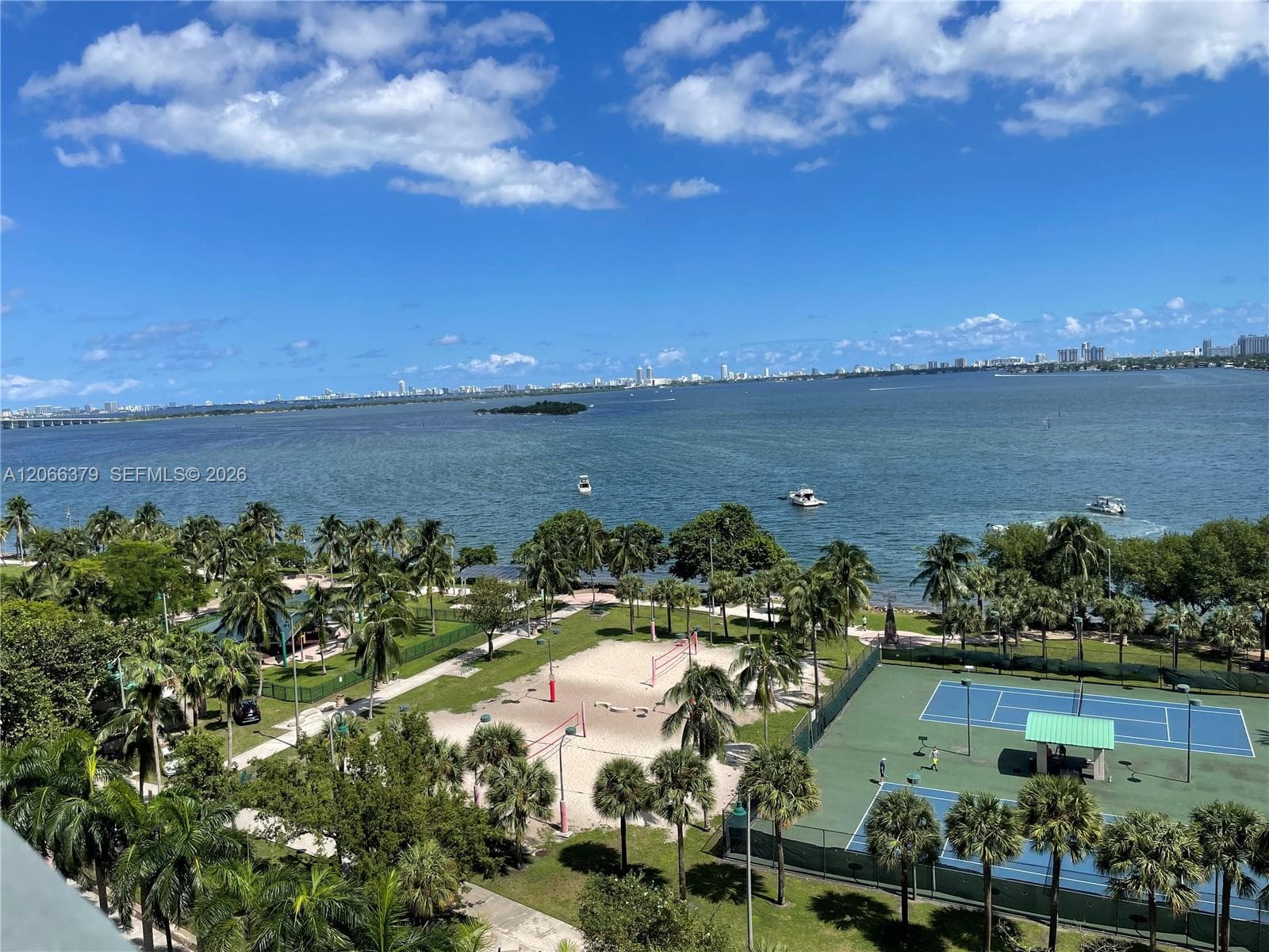 Single-family home at 1750 N Bayshore Dr #2810, Miami, FL