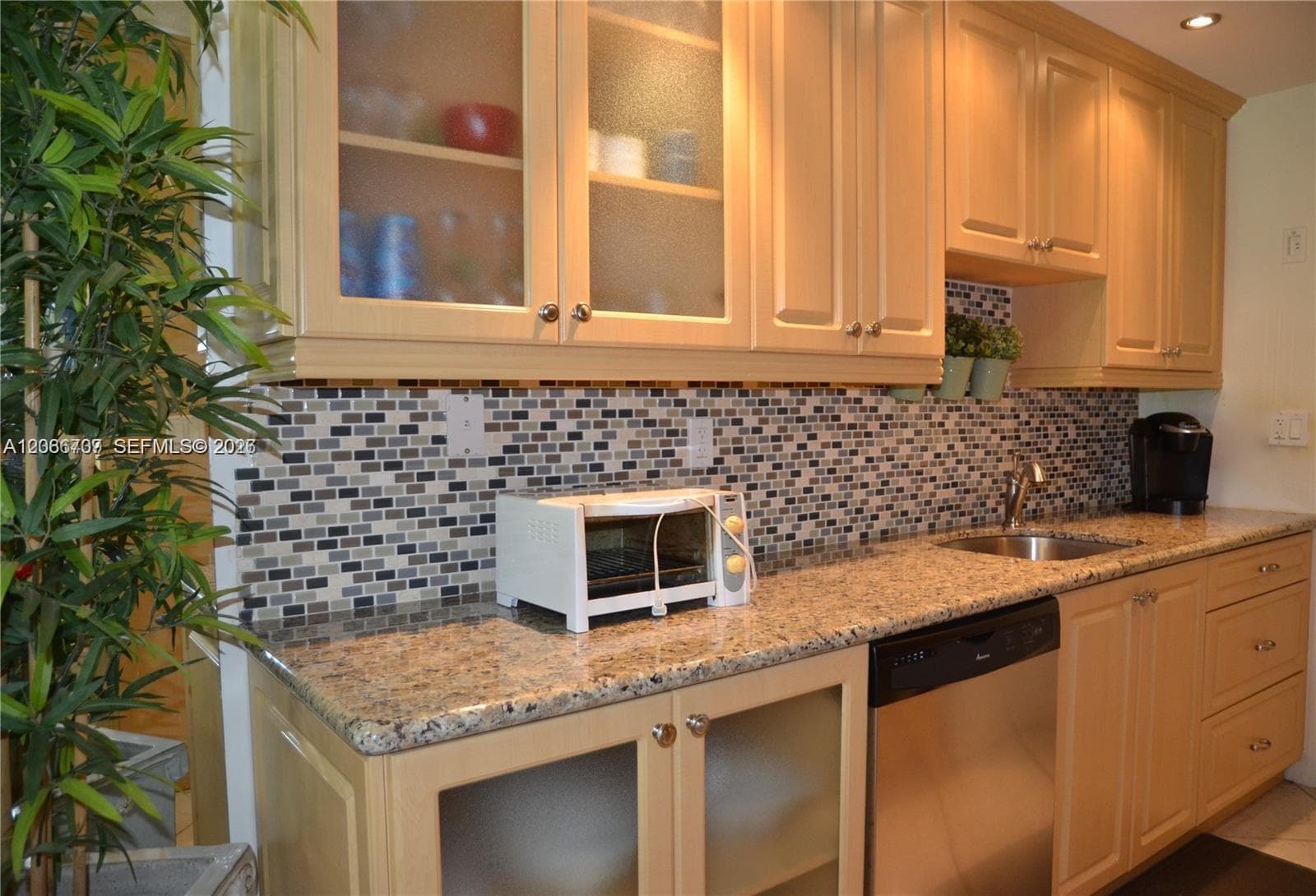 Co-op at 17050 NE 14th Ave, Miami, FL