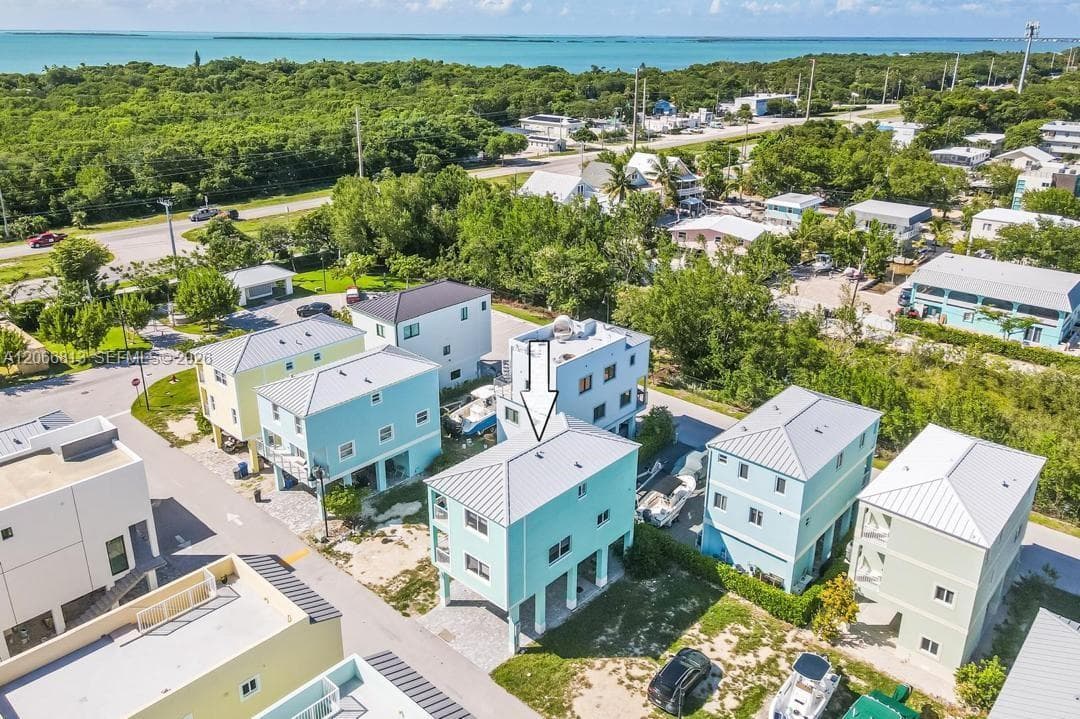 Single-family home at 94825 Overseas, Key Largo, FL