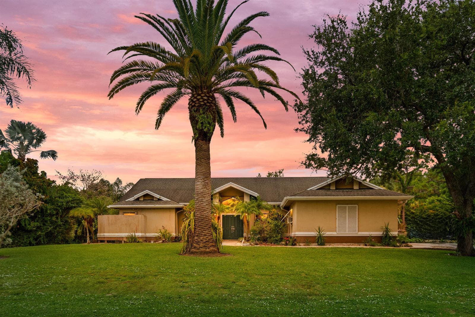 Single-family home at 202 NE FLAX Terrace, Jensen Beach, FL