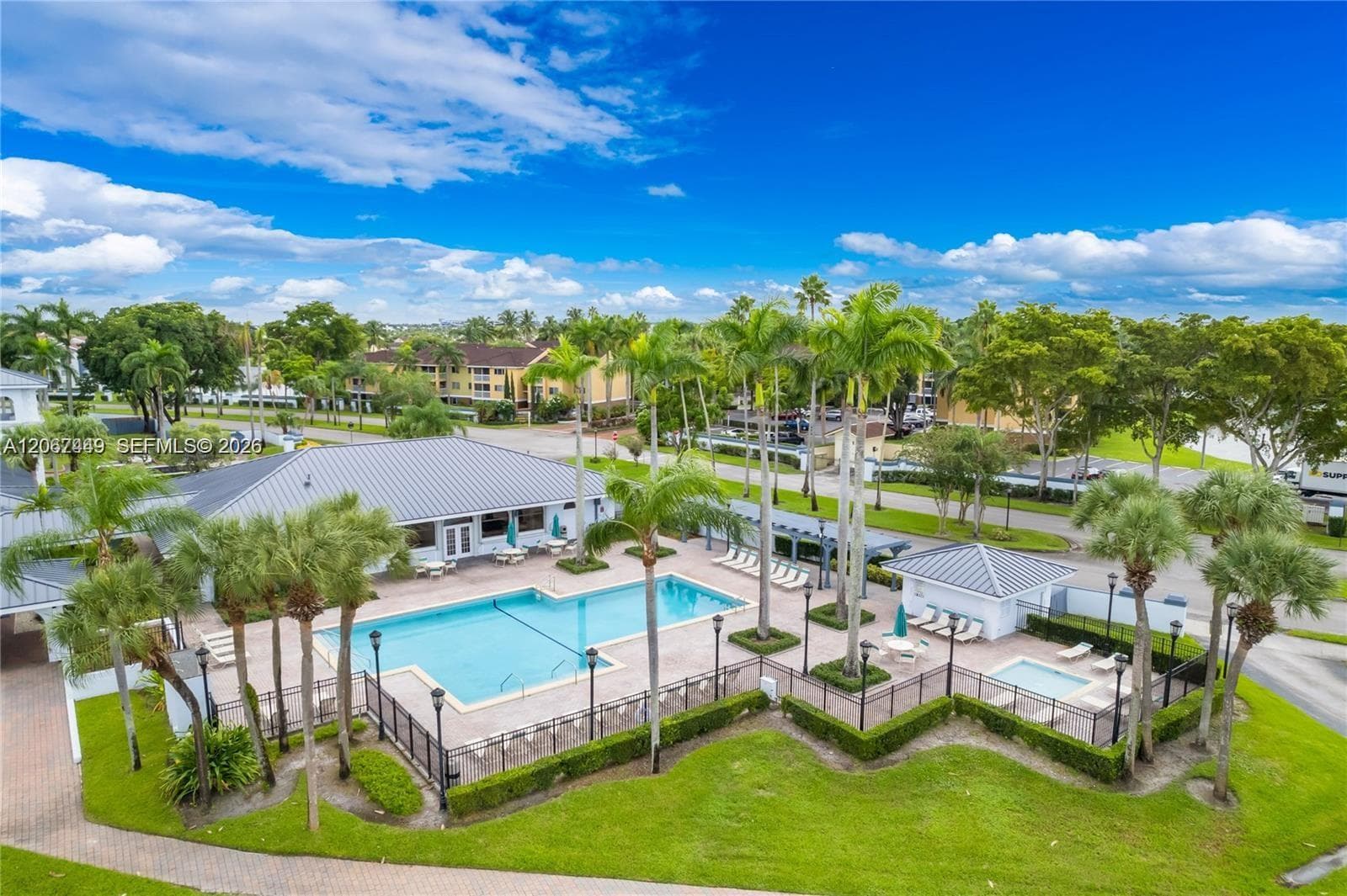 Townhouse at 6641 NW 174th Ter, Hialeah, FL