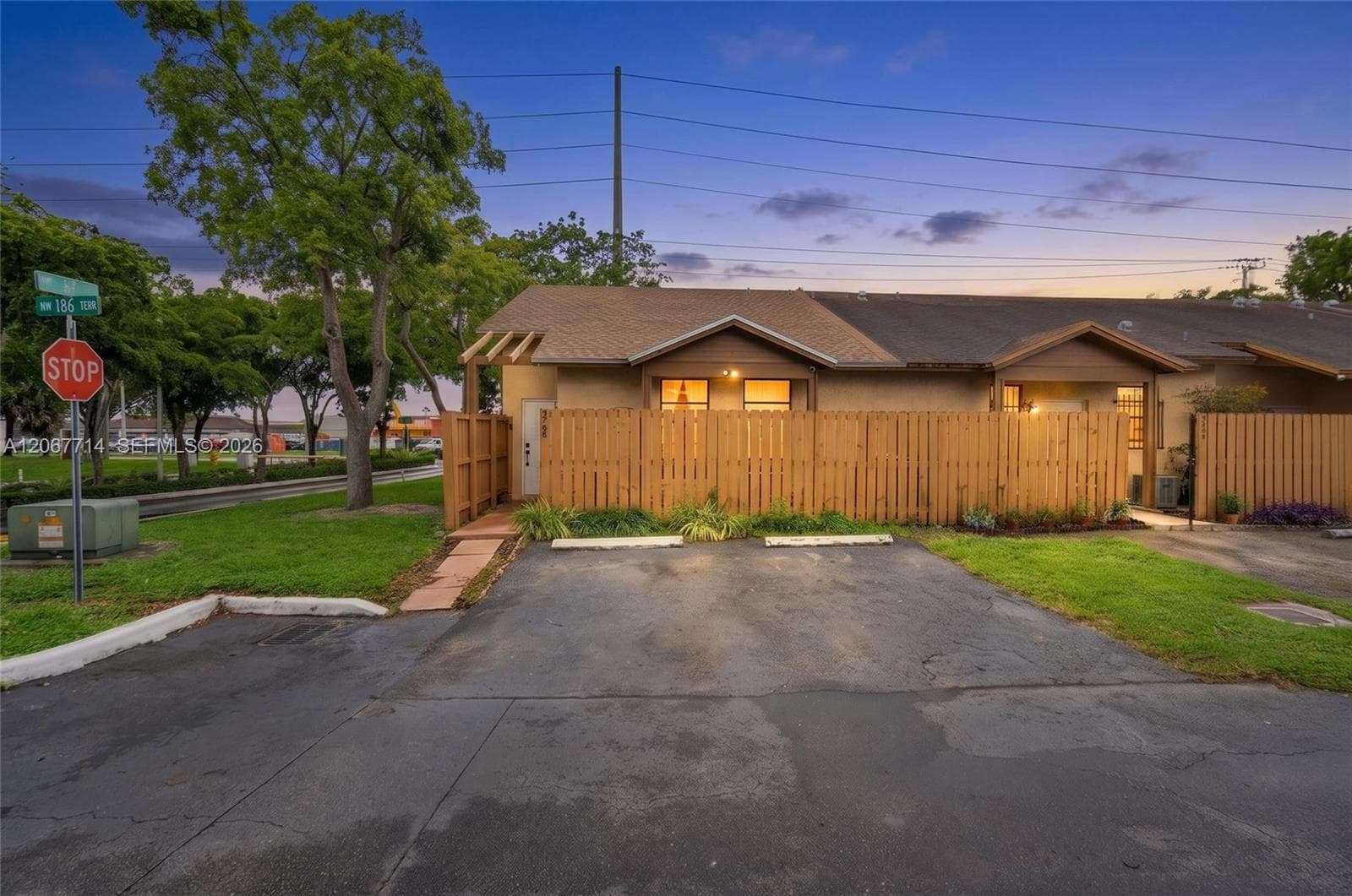 Villa at 6760 NW 186th Ter, Hialeah, FL