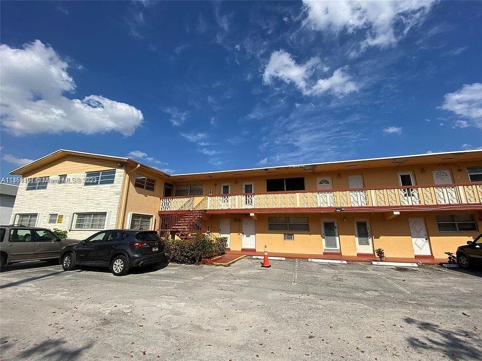 Condo at 19080 NE 3rd Ct, Miami, FL