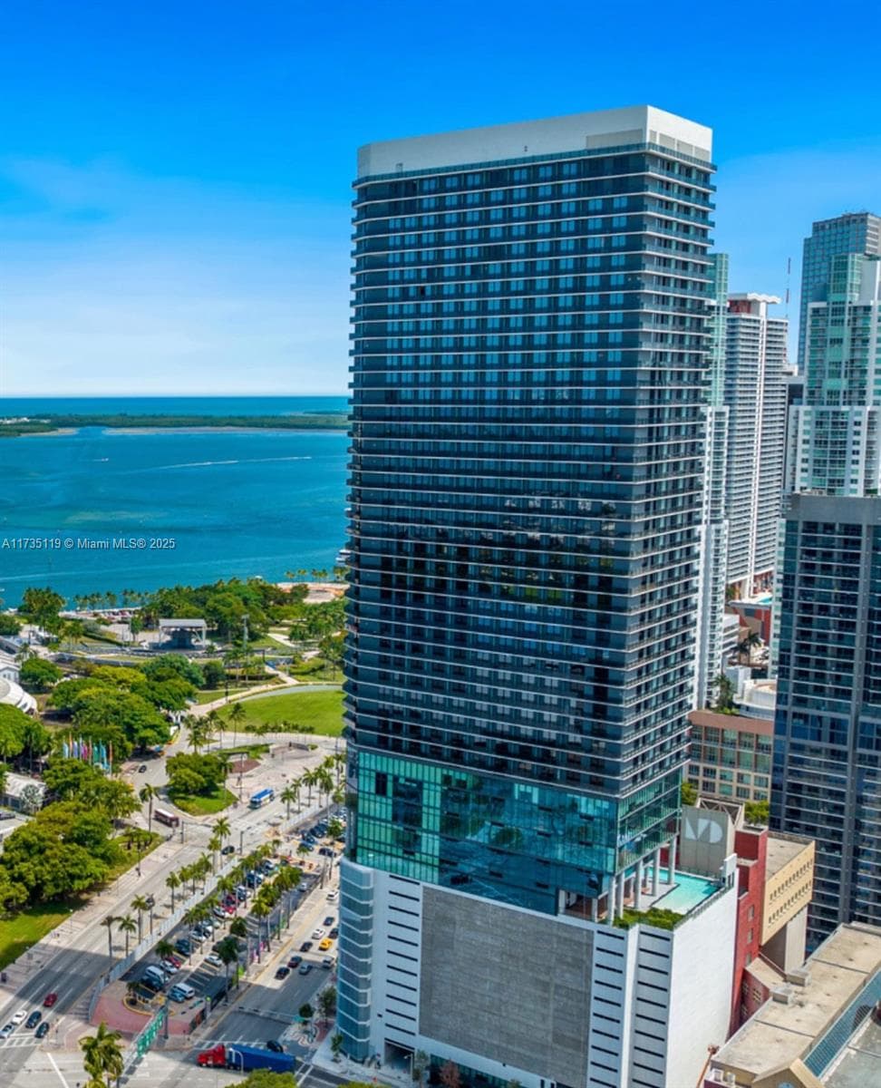Condo at 398 NE 5th St, Miami, FL
