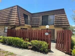 Townhouse at 1402 Nebraska Avenue, Fort Pierce, FL