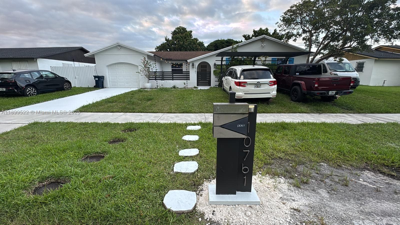 Single-family home at 10761 SW 165th St, Miami, FL