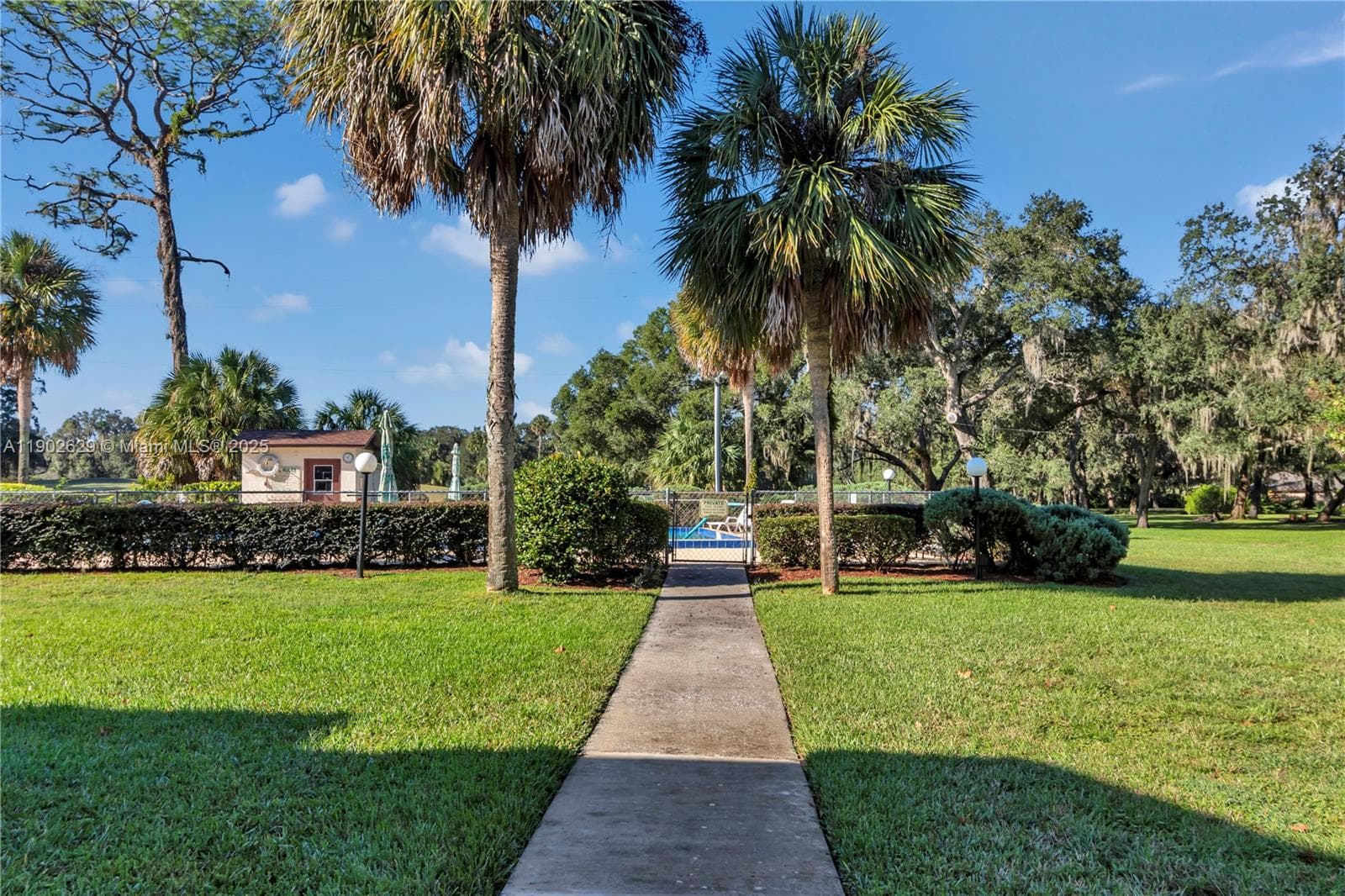 Condo at 737 Midway Dr, Ocala, FL