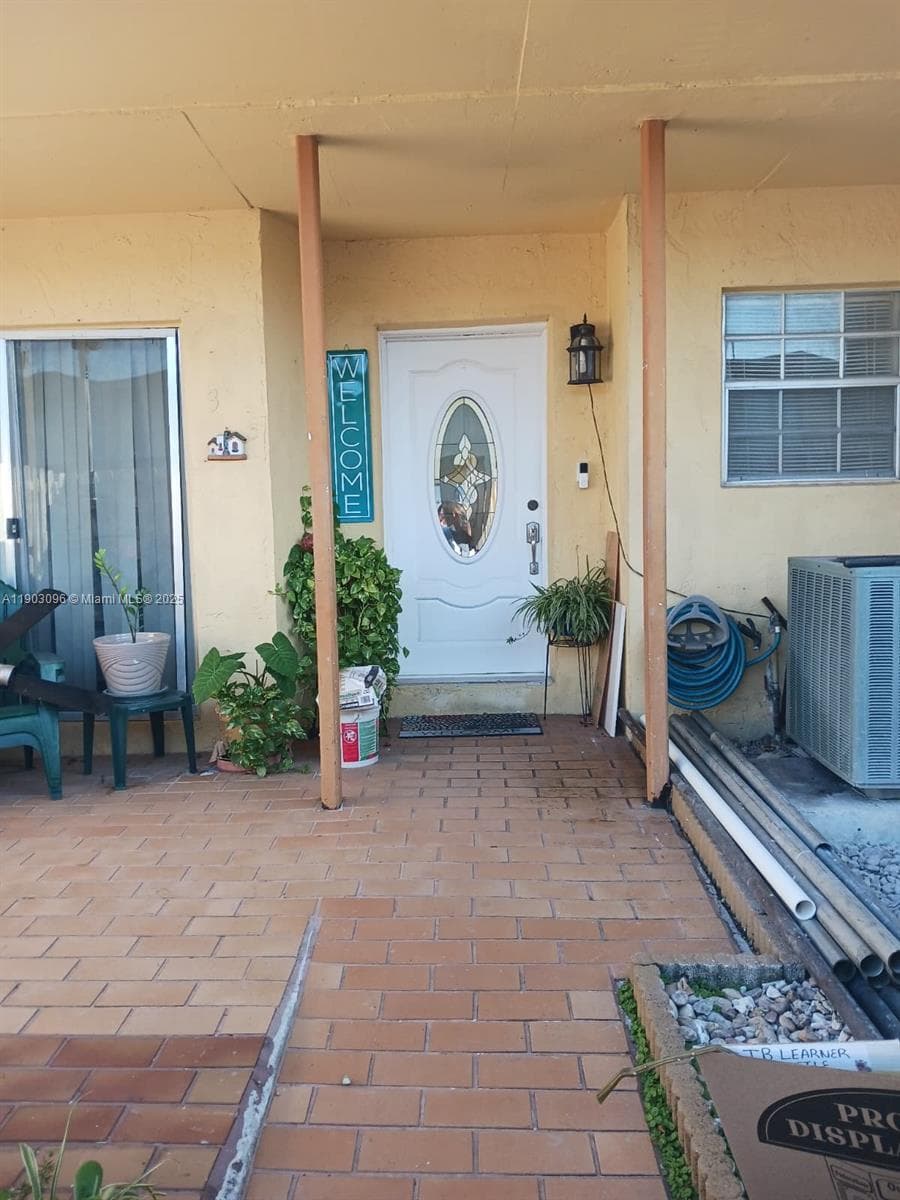 Townhouse at 8340 SW 154th Ave, Miami, FL
