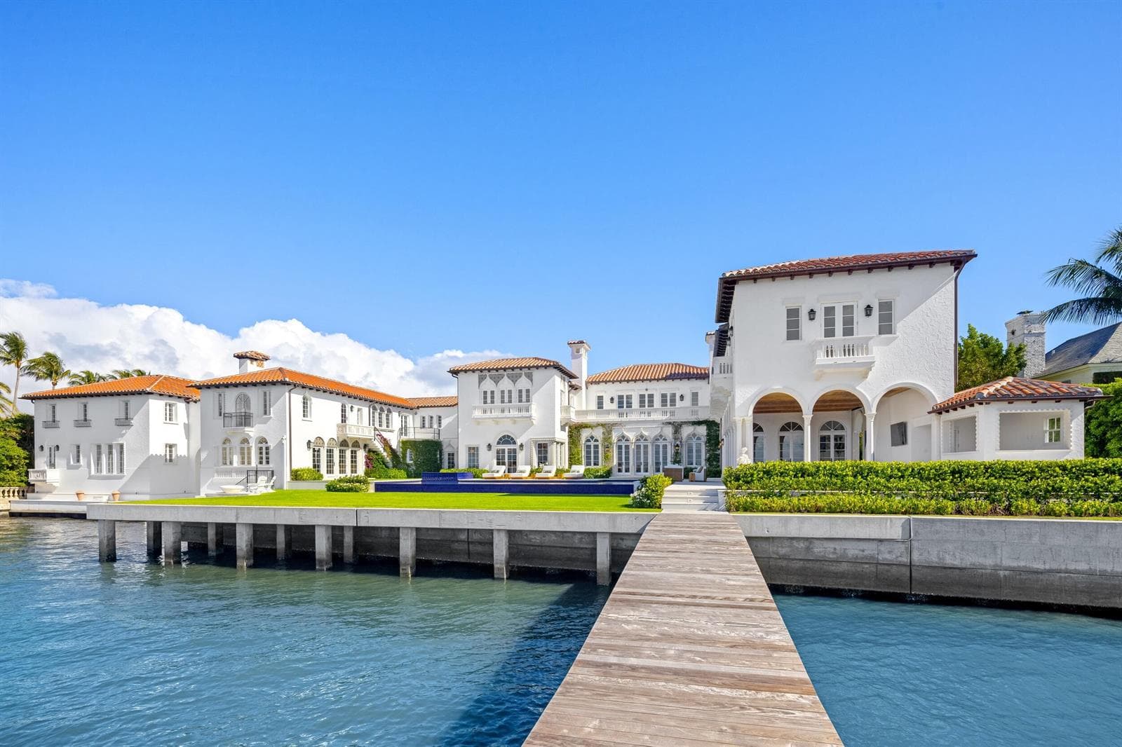 Single-family home at 800 S County Road, Palm Beach, FL