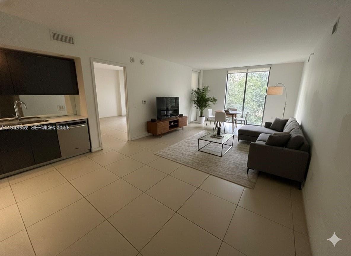 Condo at 31 SE 6th St, Miami, FL