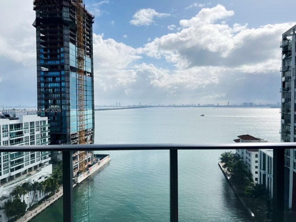 Condo at 460 NE 28th St, Miami, FL