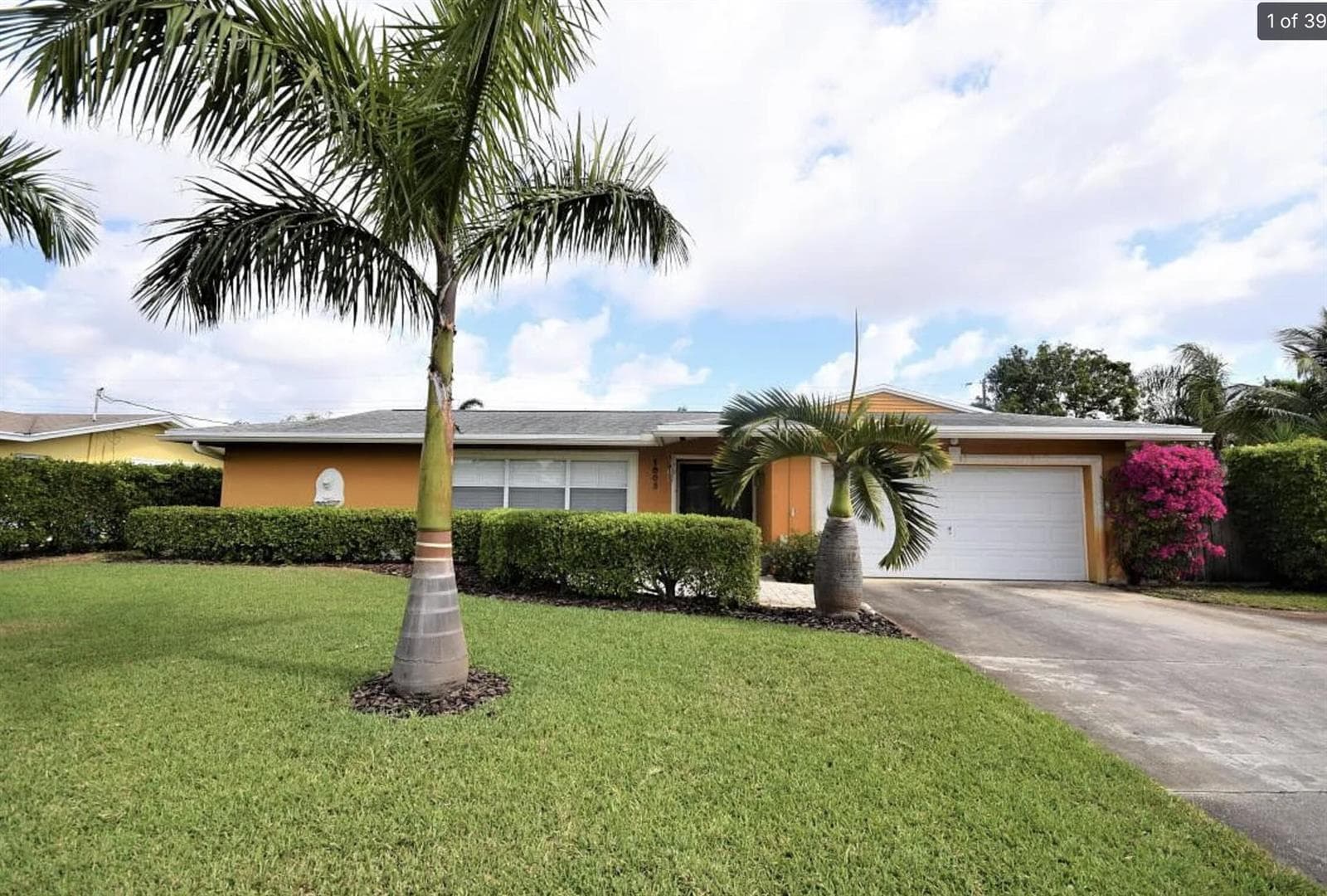 Single-family home at 1003 SW 24th Avenue, Boynton Beach, FL