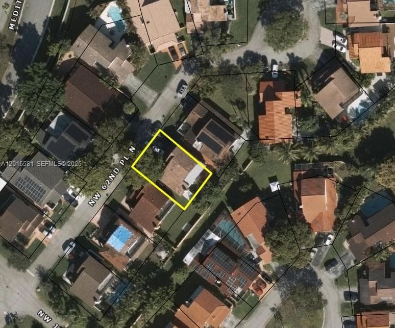 Single-family home at 17623 NW 62nd PL N, Hialeah, FL