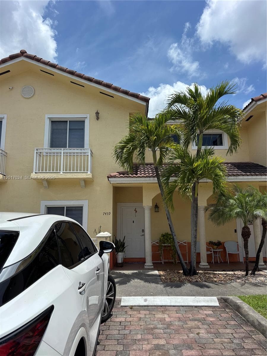 Townhouse at 7459 NW 178th Ter, Hialeah, FL