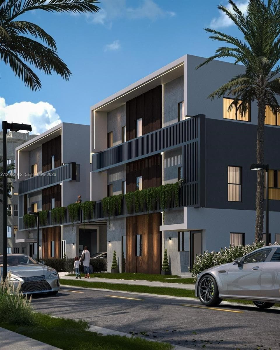 Townhouse at 1534 SW 3rd St, Miami, FL