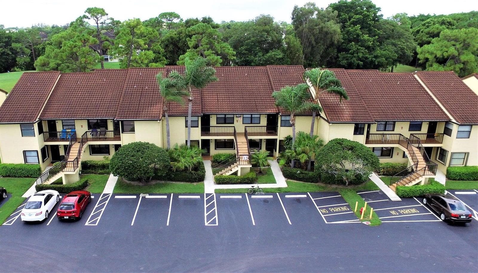 Condo at 4691 Lucerne Lakes Blvd Boulevard E, Lake Worth, FL