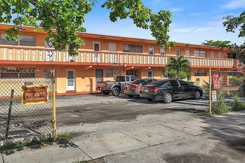 Condo at 19105 NE 2nd Ave, Miami, FL