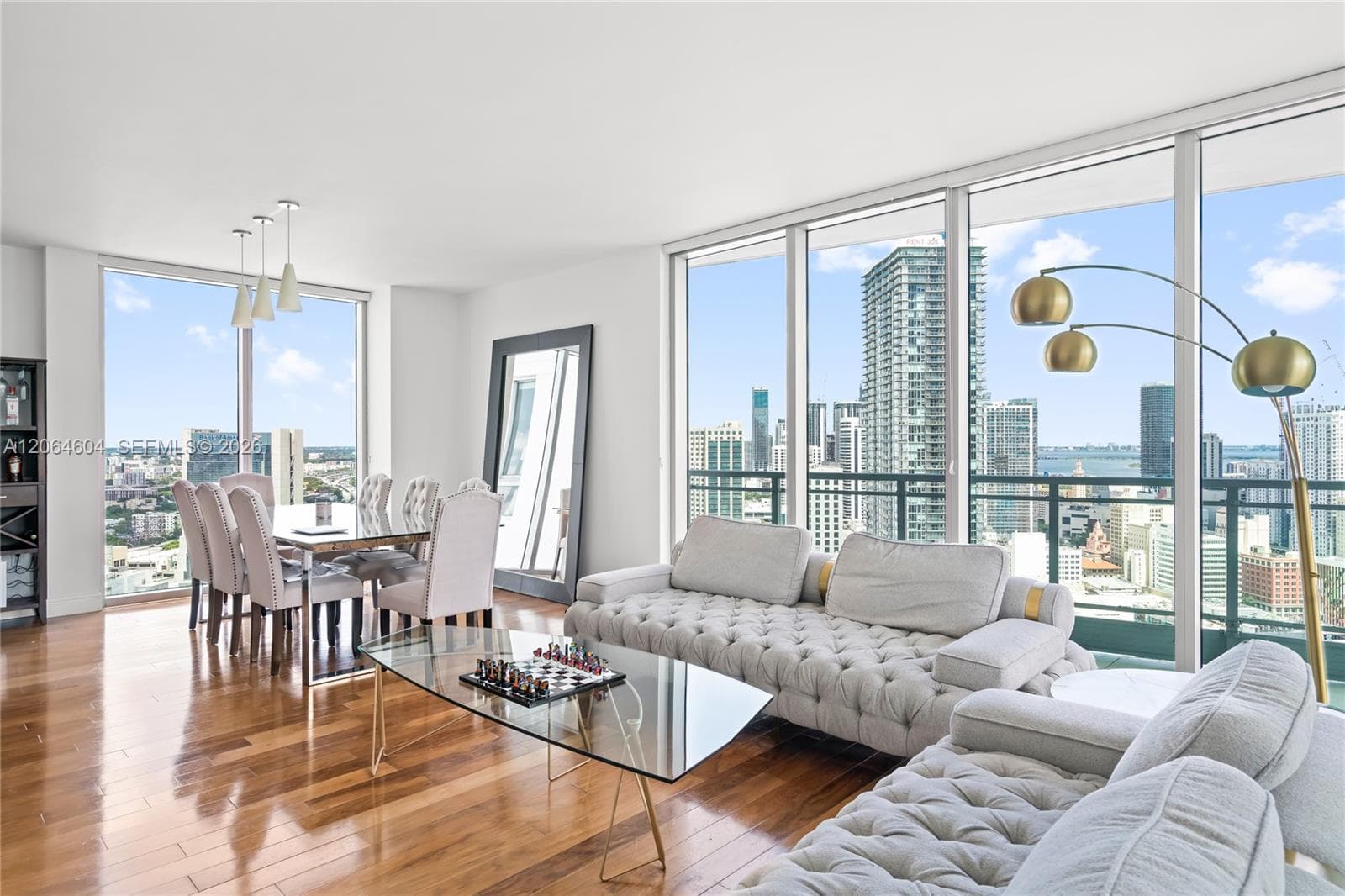 Condo at 90 SW 3rd St, Miami, FL