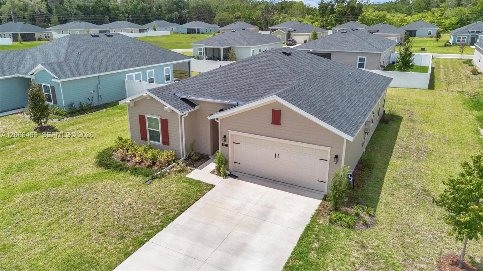Single-family home at 511 NW 5th Avenue, Williston, FL